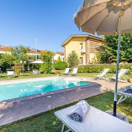 Gabriella Apartmán Lucca